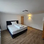 Cozy, New With 4 Beds Close To Lifts *