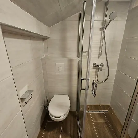 Appartamento Cozy, New With 4 Beds Close To Lifts