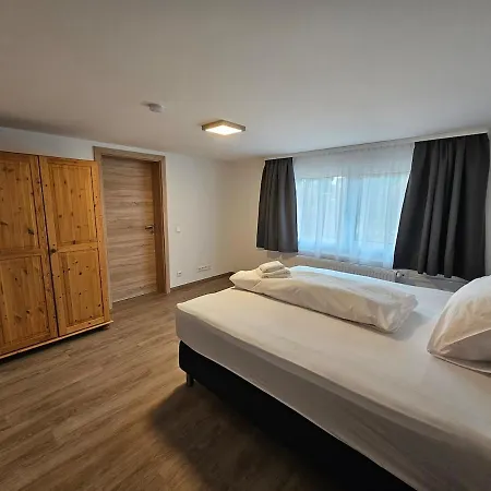 Cozy, New With 4 Beds Close To Lifts Apartamento Assachberg