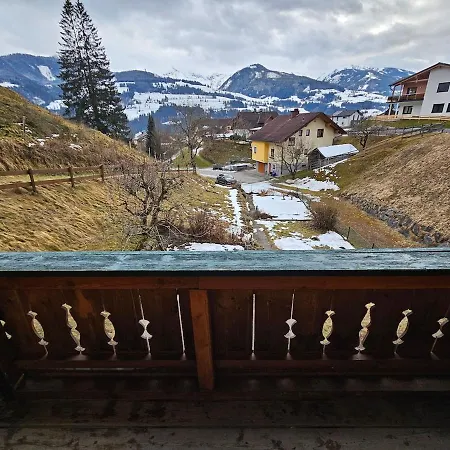 Cozy, New With 4 Beds Close To Lifts