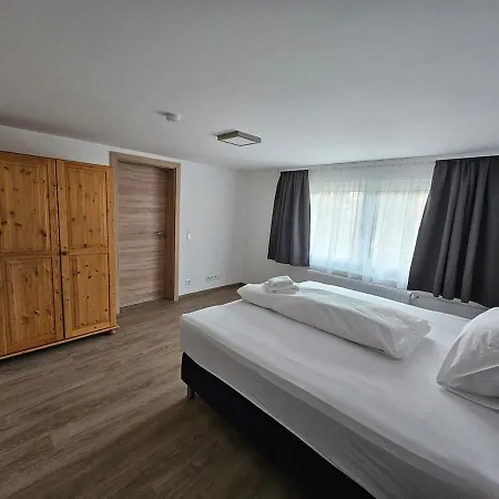 Cozy, New With 4 Beds Close To Lifts Appartamento