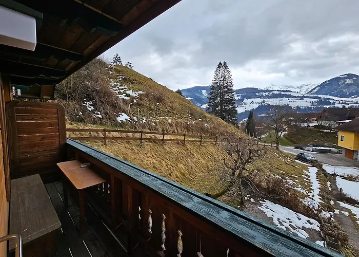 Cozy, New With 4 Beds Close To Lifts شقة